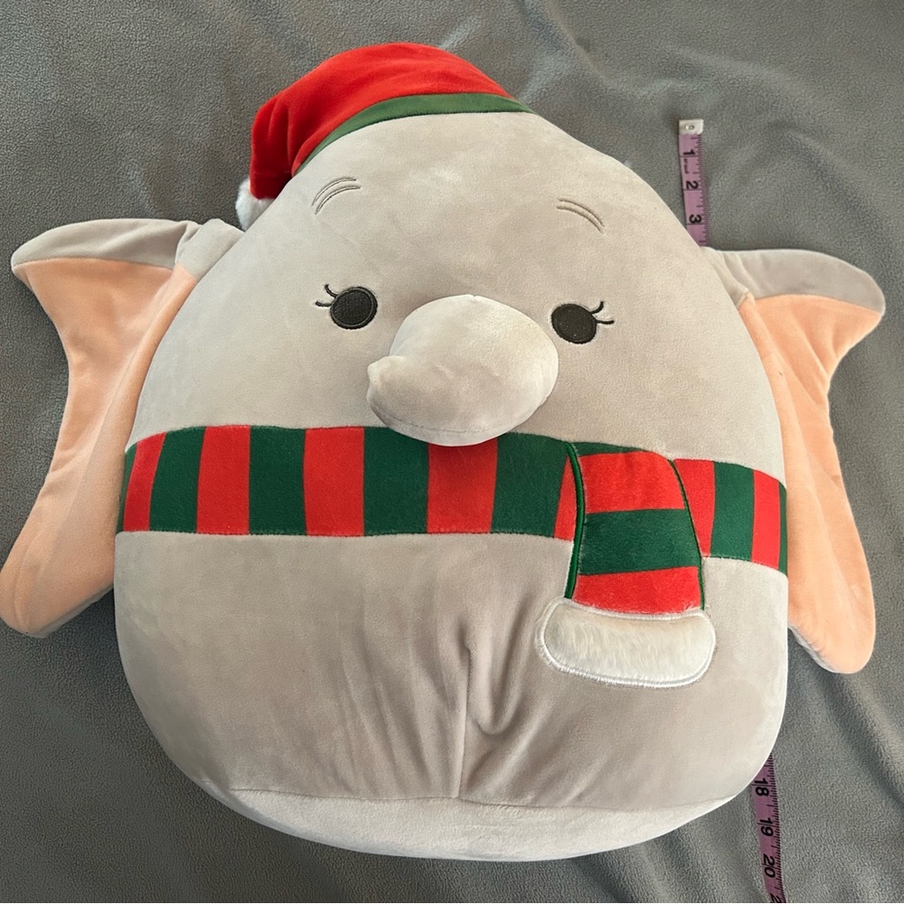 Disney Dumbo Christmas Squishmallow, S16